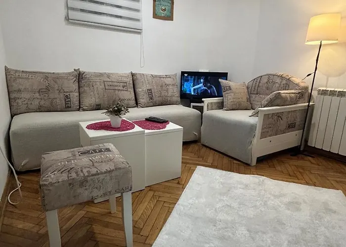 Bohemian Rhapsody Ground Apartament