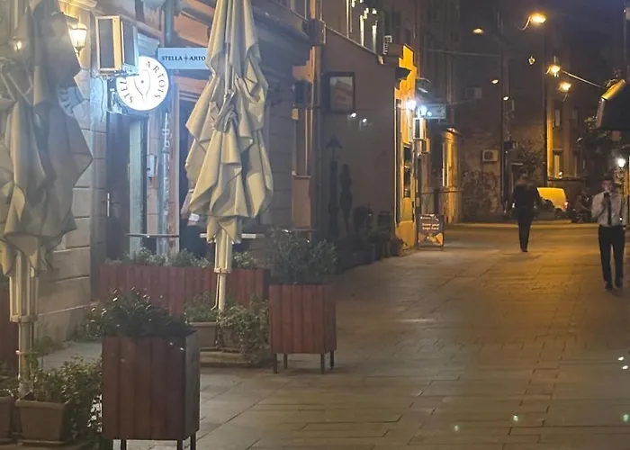 Bohemian Rhapsody Ground アパート ベオグラード